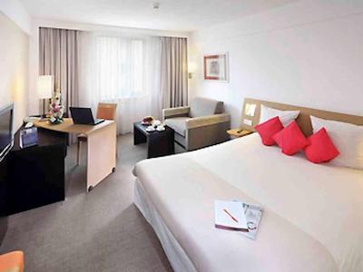 نوتل پراها ونسسلاز اسکوار