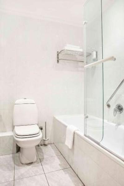 فیرسیتی کواترمین هتل