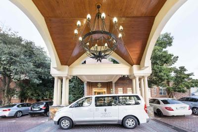 فیرسیتی کواترمین هتل