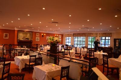 فیرسیتی کواترمین هتل