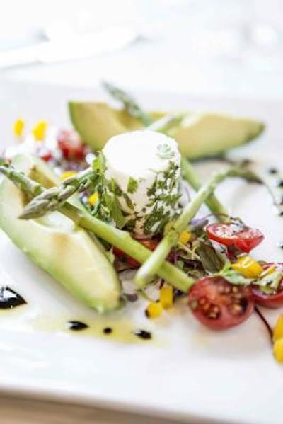 فیرسیتی کواترمین هتل