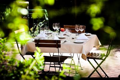 فیرسیتی کواترمین هتل