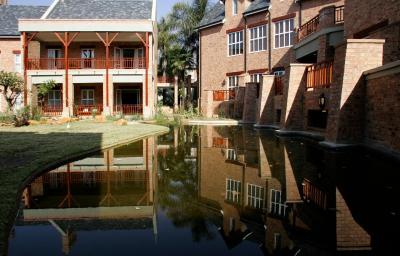 فیرسیتی کواترمین هتل