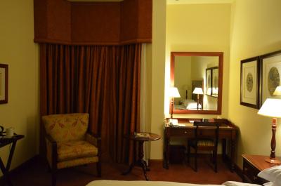 فیرسیتی کواترمین هتل