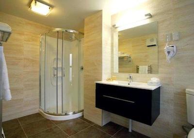 آلکساندر این