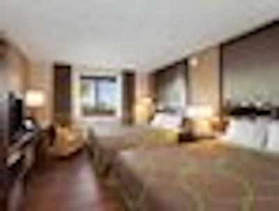 سوپر 8 وینیپگ ایست مب