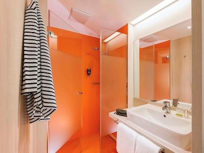 ایبیز استیلز االن