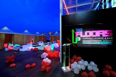 کانتری این اند سوئیتز بای رادیسون دهلی سکت