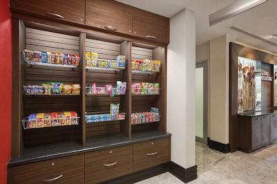 هیلتون گاردن این توکستلا گوتیرز