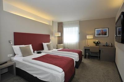 گولدن تولیپ کاسل هتل ریز