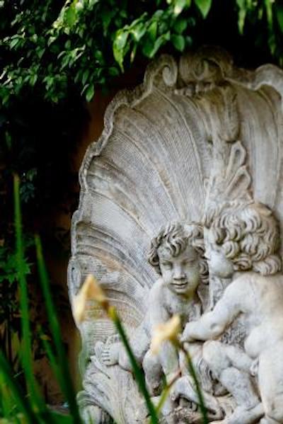 لیتل توسانی بوتیک هتل