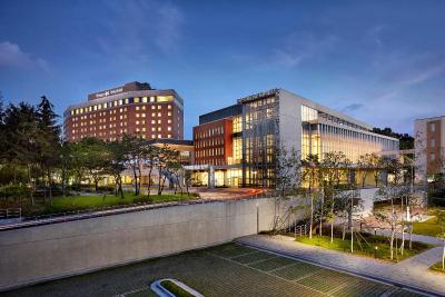 د ک هتل اسئوول