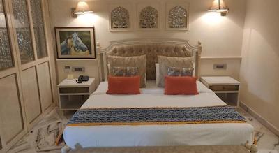 لکسمی پالاس