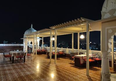 لکسمی پالاس