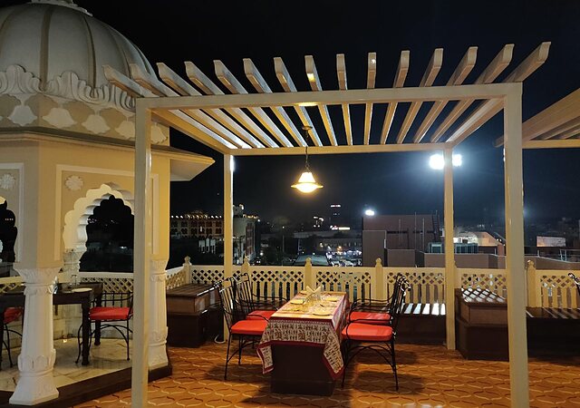 لکسمی پالاس
