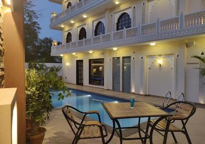 لکسمی پالاس