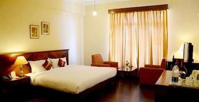 د گلد پالاس اند ریزورت