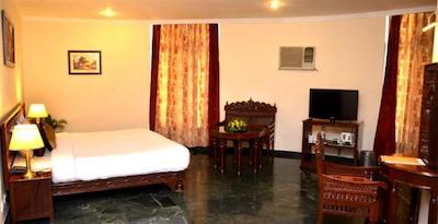 د گلد پالاس اند ریزورت