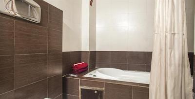 د گلد پالاس اند ریزورت