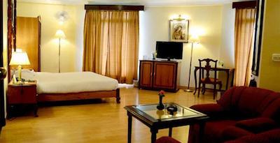 د گلد پالاس اند ریزورت