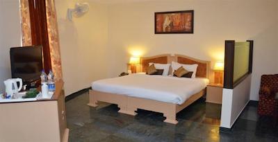 د گلد پالاس اند ریزورت