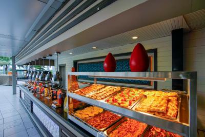 لیماک آتلانتیس دلوکس هتل اند ریزورت