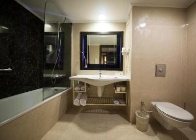 لیماک آتلانتیس دلوکس هتل اند ریزورت