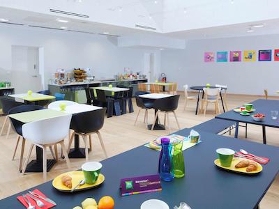 ایبیز استیلز کالیز سنتر