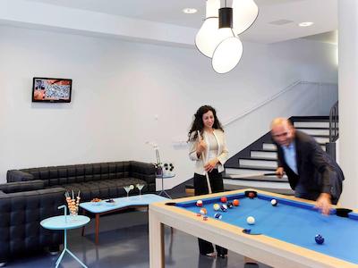 ایبیز استیلز کالیز سنتر