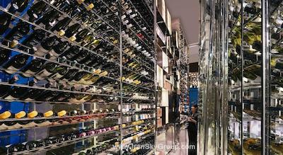 چاینا ورلد سامیت وینگ