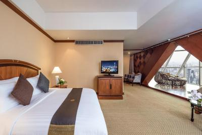 بایوک اسکای هتل