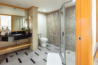 بایوک اسکای هتل