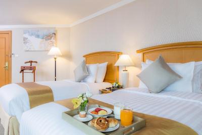 بایوک اسکای هتل