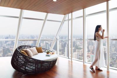 بایوک اسکای هتل