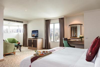 بایوک اسکای هتل