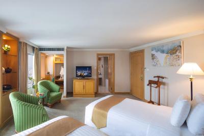 بایوک اسکای هتل