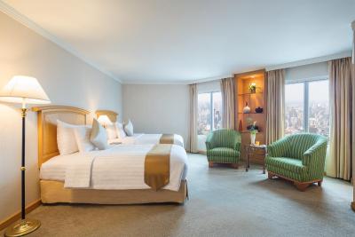 بایوک اسکای هتل