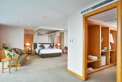 بایوک اسکای هتل