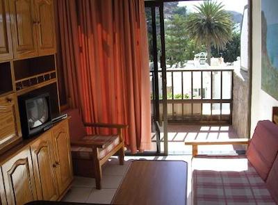 سیرنا مار اپارتمنتز