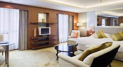 کراون پلازا بیجینگ وانگ فوجینگ