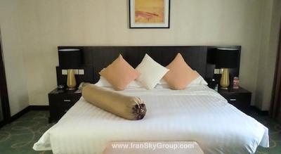 کراون پلازا بیجینگ وانگ فوجینگ