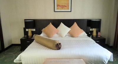 کراون پلازا بیجینگ وانگ فوجینگ