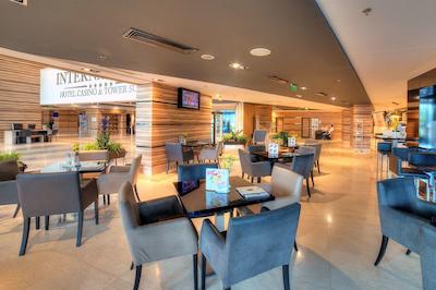 اینترنیشنال هتل کازینو اند تاور سوئیتس