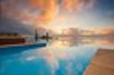 اینترنیشنال هتل کازینو اند تاور سوئیتس