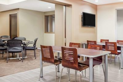 میکرتل این اند سویتز استوان