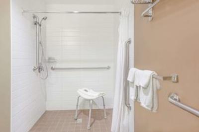 میکرتل این اند سویتز استوان