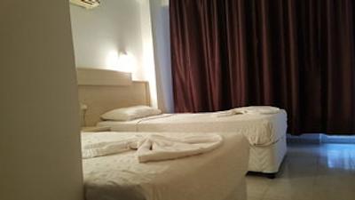 گولدن استار هتل