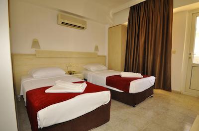 گولدن استار هتل