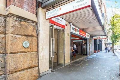 بریکفری اُن کلارنس