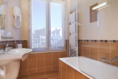 هتل دو هم مدرن